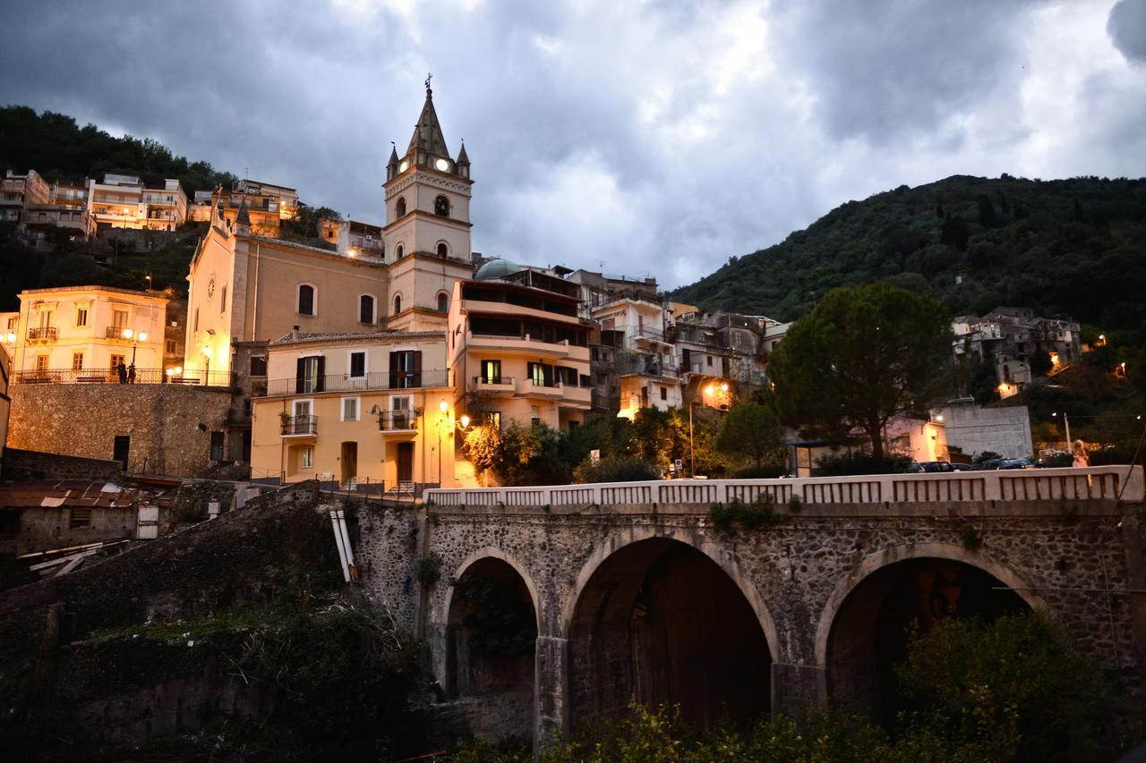 Отель Le Giare Itala Экстерьер фото